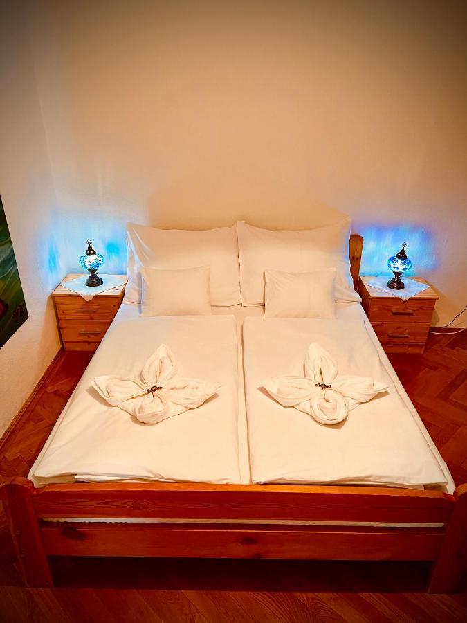 Green Apartman 埃格尔 外观 照片